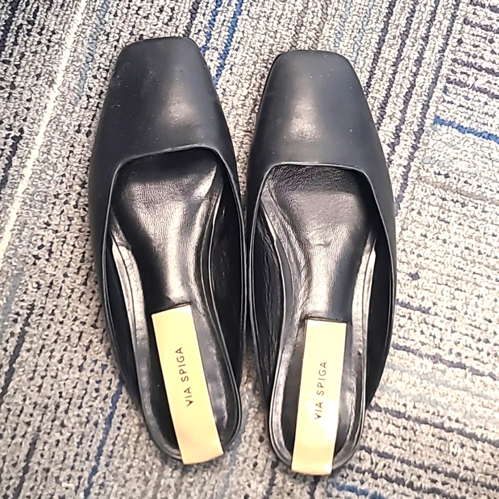 Via spinach mules slip on